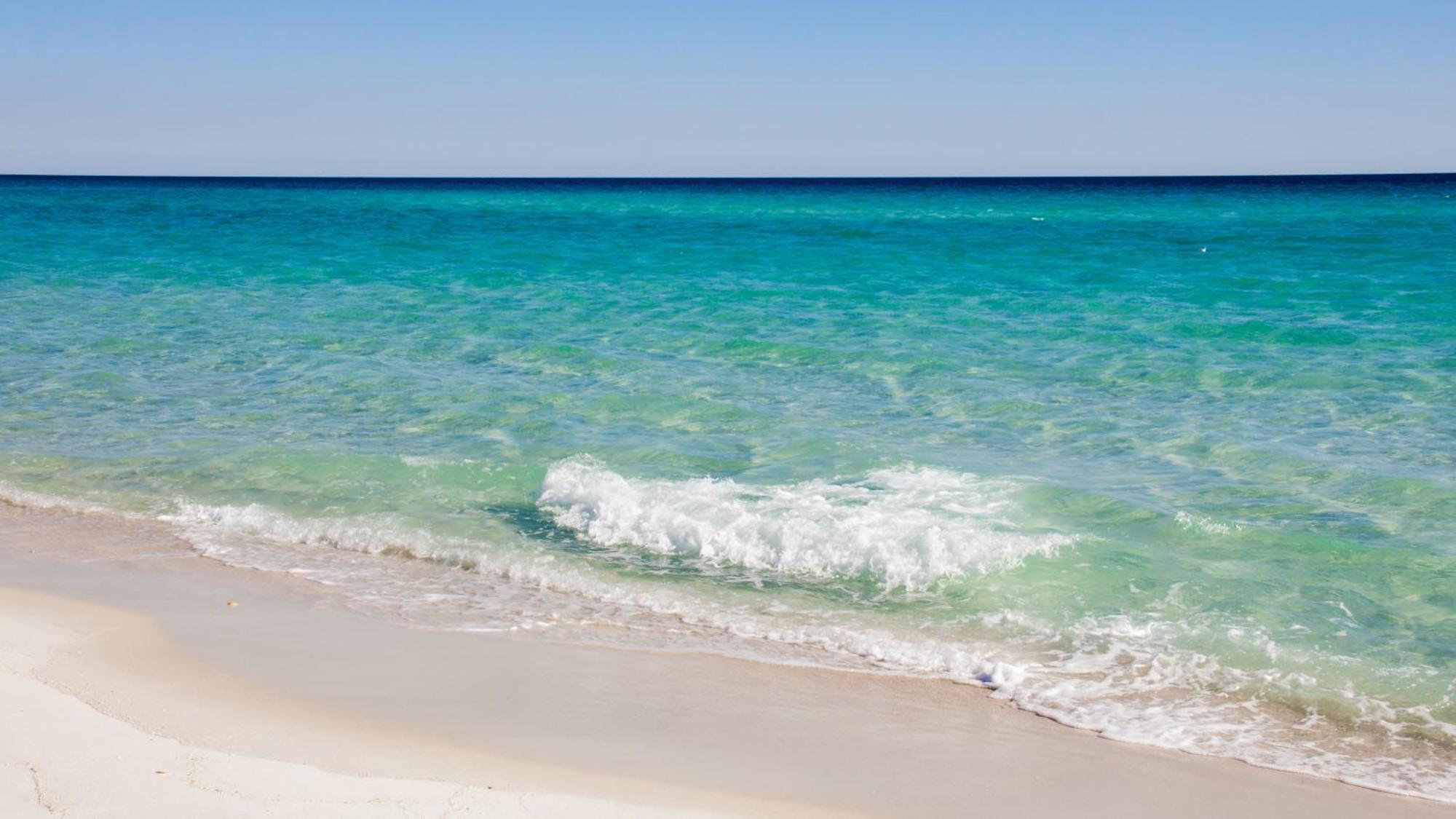 Walk To The Beach! 3 Story Home! 2 Balconies With Gulf Views!